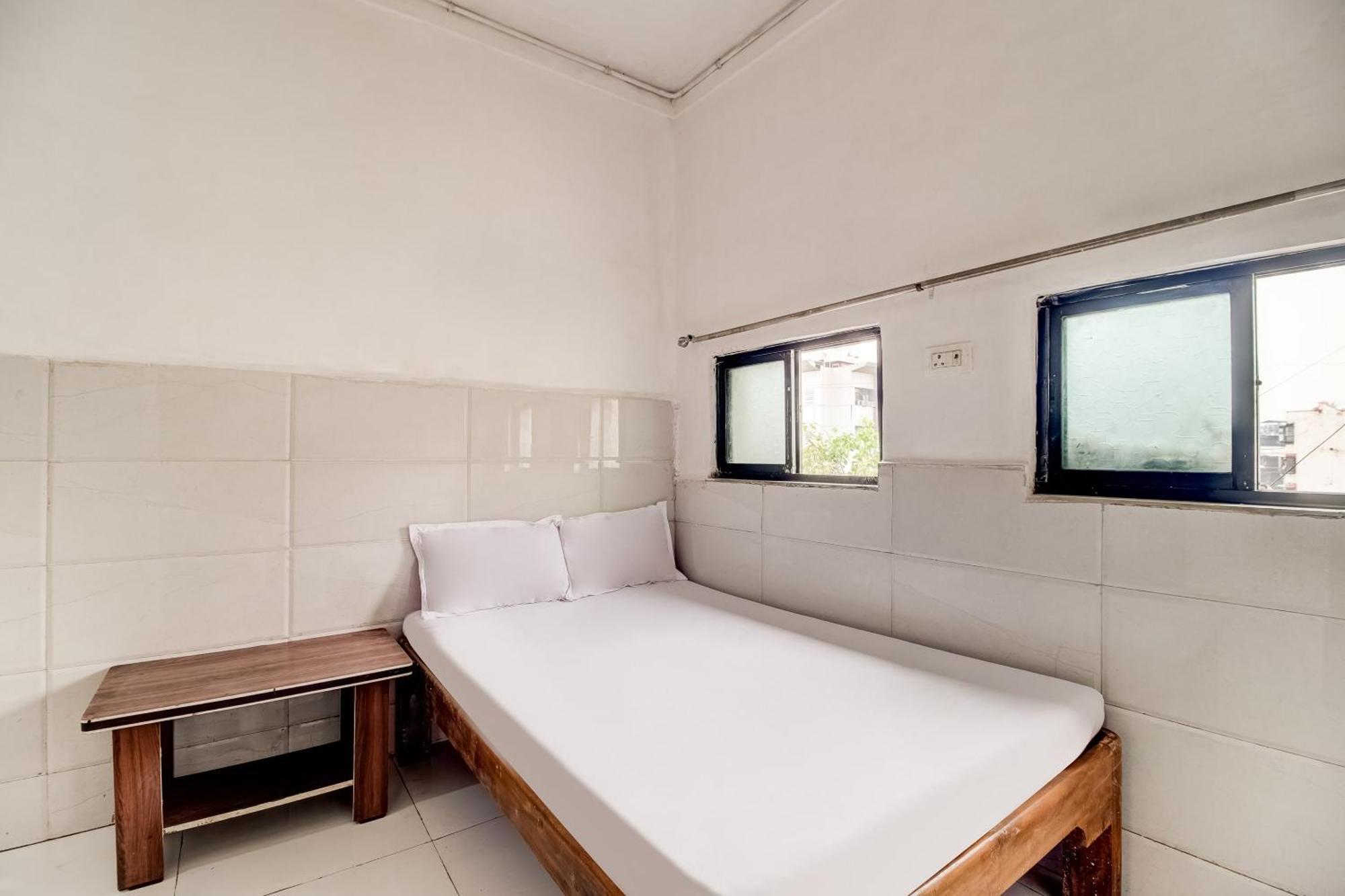 Hotel O Sargam Lodging And Boarding Ulhasnagar Exterior photo
